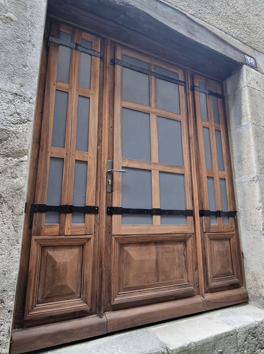 Restauration d'une porte ancienne